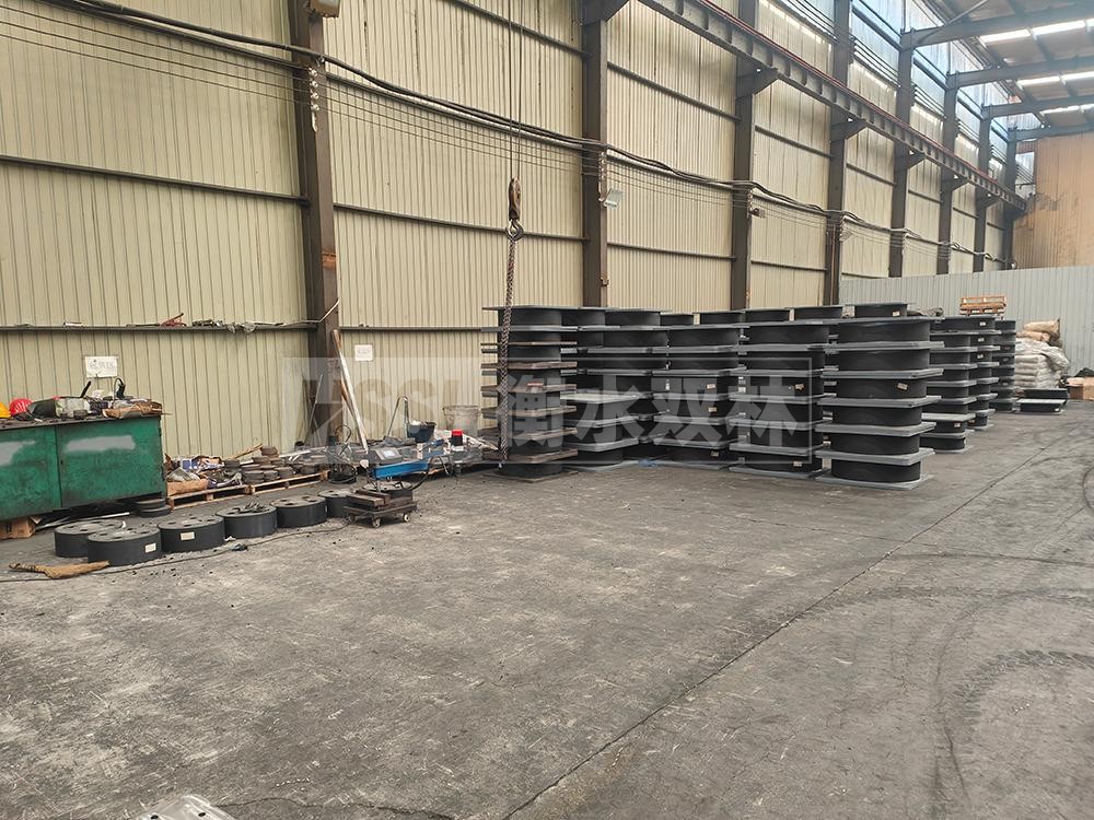 抗震支座定制 LNR500橡胶隔震支座什么价格 天然橡胶隔震支座LNR1000-Ⅱ厂家