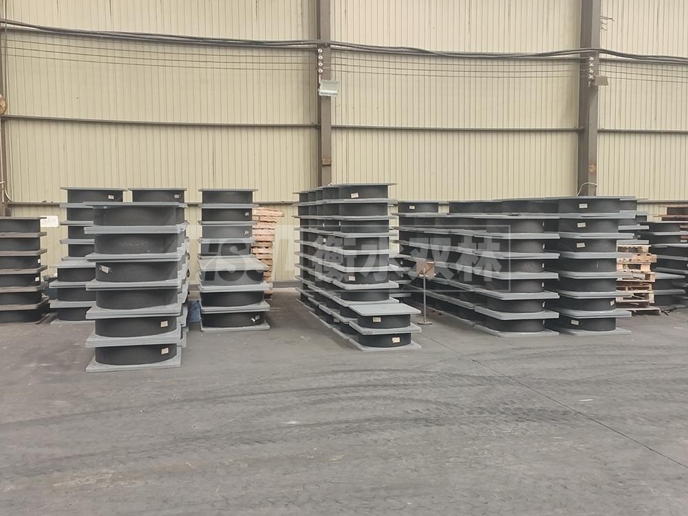 隔震支座LNRY源头工厂 建筑抗震支座LNR厂家 HDR系列高阻尼橡胶隔震支座生产厂家