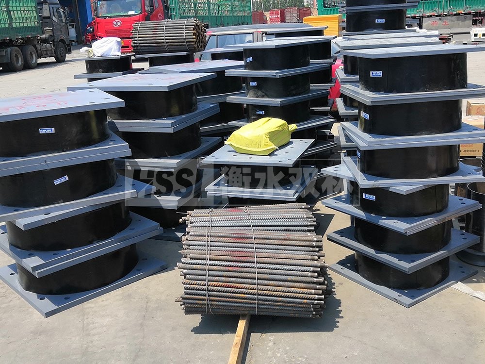 橡胶隔震支座LNRD420厂家